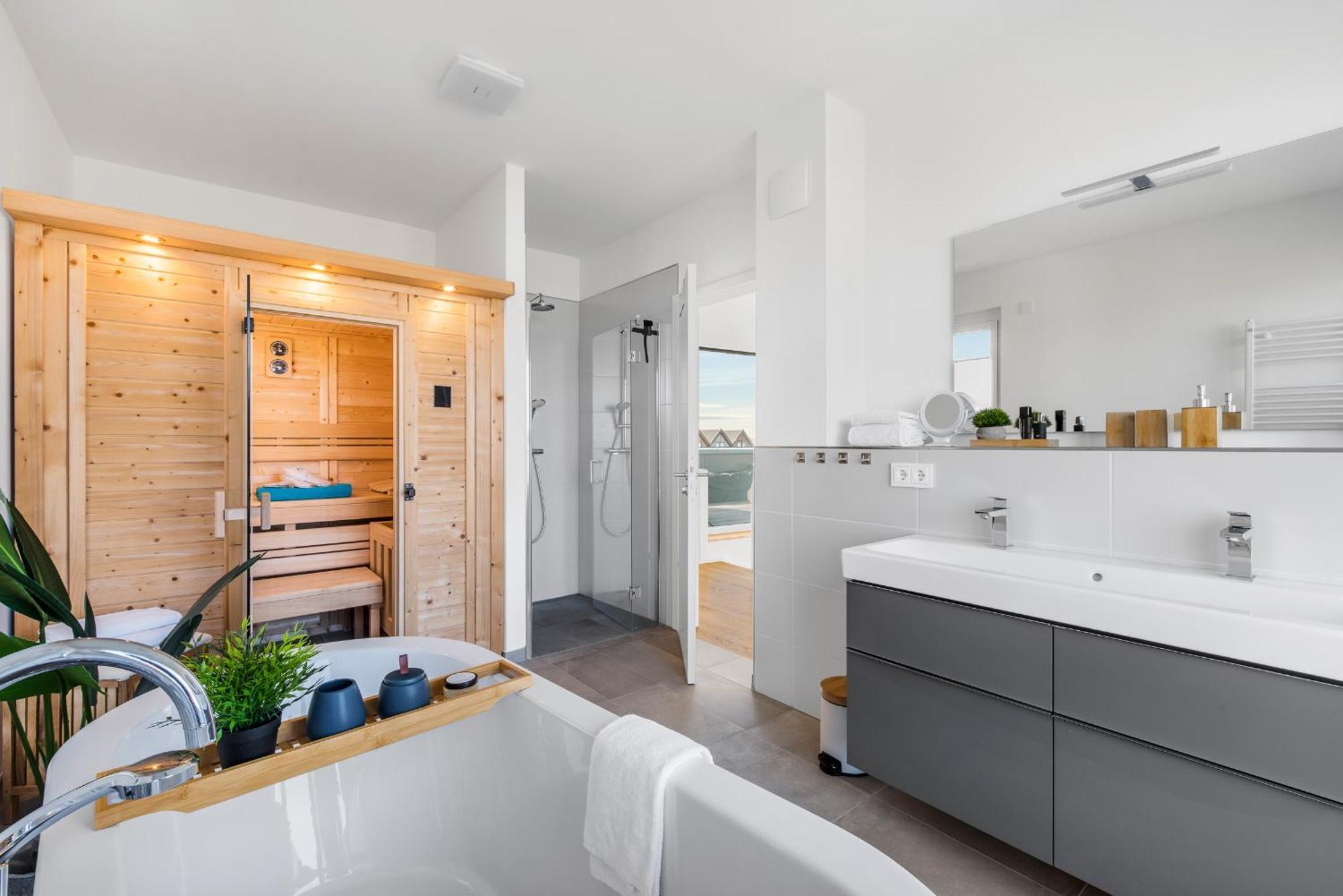Villa King Erste Lage, Dachterrasse, Meerblick, Carport, Kamin, Sauna, Terrasse, Aussenrolllaeden Олпениц Екстериор снимка
